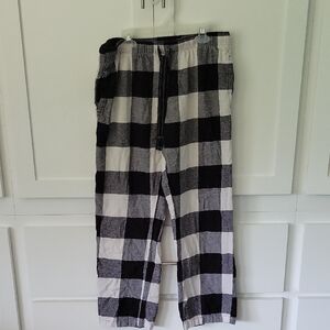 Old Navy Flannel Black and White Checkered Pants